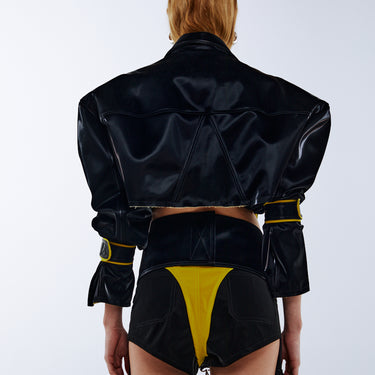 Blazer Over Contact Vinyl Molhado